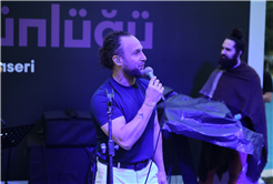 Ezginin Günlüğü konseriyle Millet Bahçesi’nde müzik şöleni yaşandı