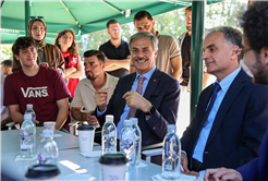 Yusuf Alemdar üniversitede indirimli ulaşım memnuniyetiyle karşılandı: “Hayatınıza doğru yönü tecrübeler çizecek”
