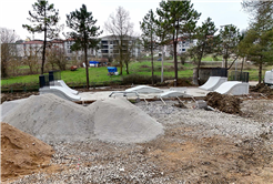 Kaynarca’nın yeni yaşam alanı olacak proje hız kazandı: Trambolinler, 3 pota basket sahası ve kaykay pisti…