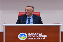 “Metrobüs hattı popülist bir anlayışla değil, enine boyuna çalışılmış bir yatırımdır”