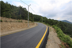 Geyve Alıplar’ın 9 kilometrelik yolu yenilendi