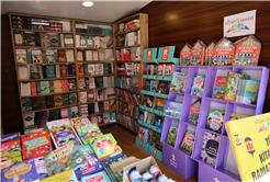 Kitap Sokağı Ramazan akşamlarında kitapseverlerin buluşma noktası oldu