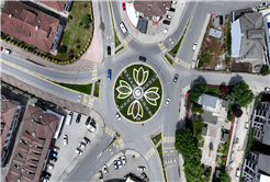 Köprübaşı Kavşağı’na estetik yüz