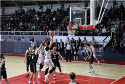 Büyükşehir basketbol galibiyetlere devam ediyor: 78-56