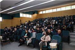 ‘Bir Şehir İki Çınar’ sempozyumunun ilk oturumu Faik Baysal oldu