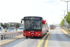 Metrobüsler Yusuf Alemdar’ın söz verdiği tarihte Sakarya yollarında