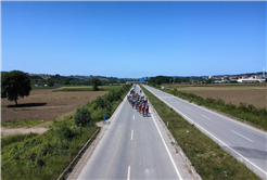 Tour Of heyecanı Sakarya’da sürüyor: Podyumda 2 Türk pedal