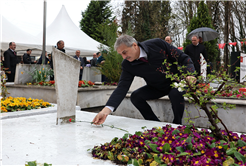 “Çanakkale’de yazılan destan, milletimizin azim ve iradesinin en güçlü kanıtıdır”