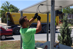 Kavşaklarda elektrik kesintisine son: Büyükşehir’den güneş enerjili çözüm