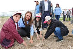 SGM’nin özel öğrencileri fideleri toprakla buluşturdu