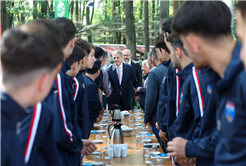 “Sakarya’ya sporcu yetiştiren kimliğini yeniden kazandıracağız”