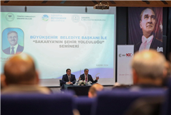 “İnşa edilecek yeni ve güçlü Sakarya’da gençlerimiz kendi hikâyesini yazacak”