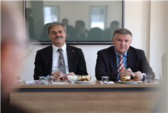 “Şehrin yeniden inşası tercih değil mecburiyettir”