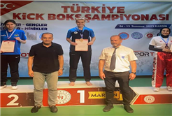 Kick Boks’ta Türkiye Şampiyonu Büyükşehir’den