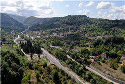 Akçay’a giden yol Büyükşehirle sil baştan