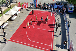 Sokakta basketbol şöleni: Tribünler doldu, heyecan zirve yaptı