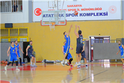 Büyükşehir basketboldan sezon öncesi rakiplerine gözdağı: 74-61