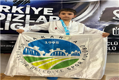 Büyükşehir’in minik yıldızları Kocaeli’den 19 madalya ile döndü