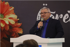 Yusuf Alemdar yarınların mimarı öğretmenlerle buluştu: “Siz medeniyetimizi geleceğe taşıyan yol göstericilersiniz”