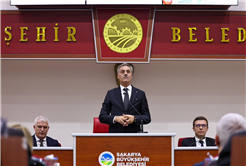 “Aynı anda her alanda yatırım ve hizmeti şehrimizle buluşturuyoruz”