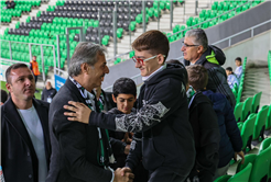 Yusuf Alemdar’dan gençlerle tribünden paylaşım: “Hep birlikte Sakaryaspor’un yanındayız”