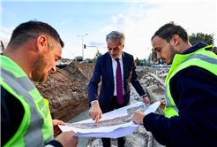 Raylar dönüşüyor, merkeze yemyeşil bir koridor geliyor: Kazıya geçildi, Yusuf Alemdar bizzat yerinde inceledi