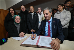 Toplu taşımada öğrencilerin tercihi Büyükşehir: Aylık kullanım verileri açıklandı