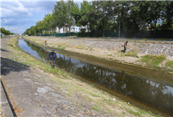 Çark Deresi’nin çevresi temizleniyor