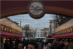 Sakarya’da bir Ramazan klasiği ve Büyükşehir’in geleneği Kitap Sokağı kapılarını açtı