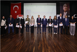 “İnşa edilecek yeni ve güçlü Sakarya’da gençlerimiz kendi hikâyesini yazacak”