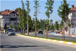 Sakarya’nın merkezine kesintisiz ulaşım artık mümkün: Alparslan Türkeş Caddesi aydınlatması ve peyzajıyla tamamlandı