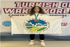 Büyükşehir sporcuları madalya kürsüsünü boş bırakmıyor