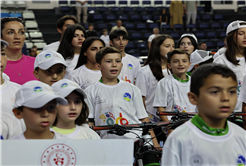 Binlerce çocuğun Yaz Spor Okulu heyecanı başladı