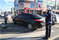 Her köşe başında aynı hatırlatmayı yapıyorlar: Bu şehir hepimizin…