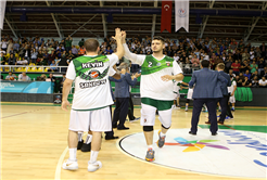 Yarı Final Serisinde İlk Raund