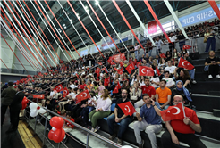 “Gençlerimizin yanında oluyor, onların sporla, sanatla ve eğitimle iç içe büyümesi için gereken desteği sunuyoruz”