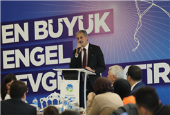 Yusuf Alemdar engelsiz çalışma arkadaşlarıyla kucaklaştı: “Engel bedende değil kalplerdedir”