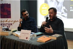 Kapalı çarşıdan dünyaya açılan şair: Edip Cansever