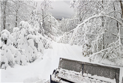 Büyükşehir’den güncel kar raporu: 31 yol açıldı, 4’ünde çalışma sürüyor