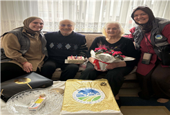 Büyükşehir ekipleri 65 yıllık evliliğin yıldönümüne şahit oldu