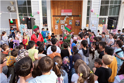 Sakarya’da Ramazan’ın neşesini şehrin dört bir yanına taşıyorlar: Gösteriler, oyunlar, ikramlar…