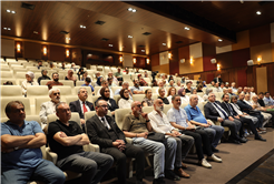 Prof. Dr. Nabi Avcı AKM’de konuştu: “Modern dünyanın bunalımını insan merkezli bakış aşar”