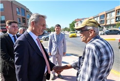 Sakarya’nın merkezine kesintisiz ulaşım artık mümkün: Alparslan Türkeş Caddesi aydınlatması ve peyzajıyla tamamlandı