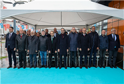 Sakarya'da çocukların 'ufkuna' ışık olacak edebiyat fuarı başladı: İlk günden binlerce misafir akın etti...