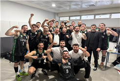 Parkede nefes kesen galibiyet: Büyükşehir Basketbol Play-Off’ta!
