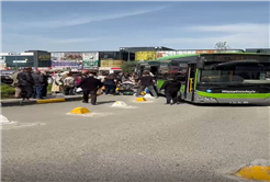 Otobüste hastalanan yolcuyu hattından çıkıp hastaneye yetiştirdi