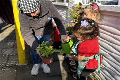 Toprağa dokunan minik eller Sakarya’da umudu ekti