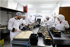 Ramazan'da 90 bin kişilik iftar yemeği Büyükşehir kazanlarında pişiyor