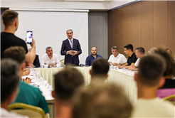 Yusuf Alemdar’dan Bolu kampında önemli mesajlar: “Sakaryaspor bir ruh işidir, sevdadır ve her sorun kenetlenmeyle aşılır”
