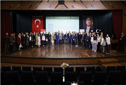 “İnşa edilecek yeni ve güçlü Sakarya’da gençlerimiz kendi hikâyesini yazacak”
